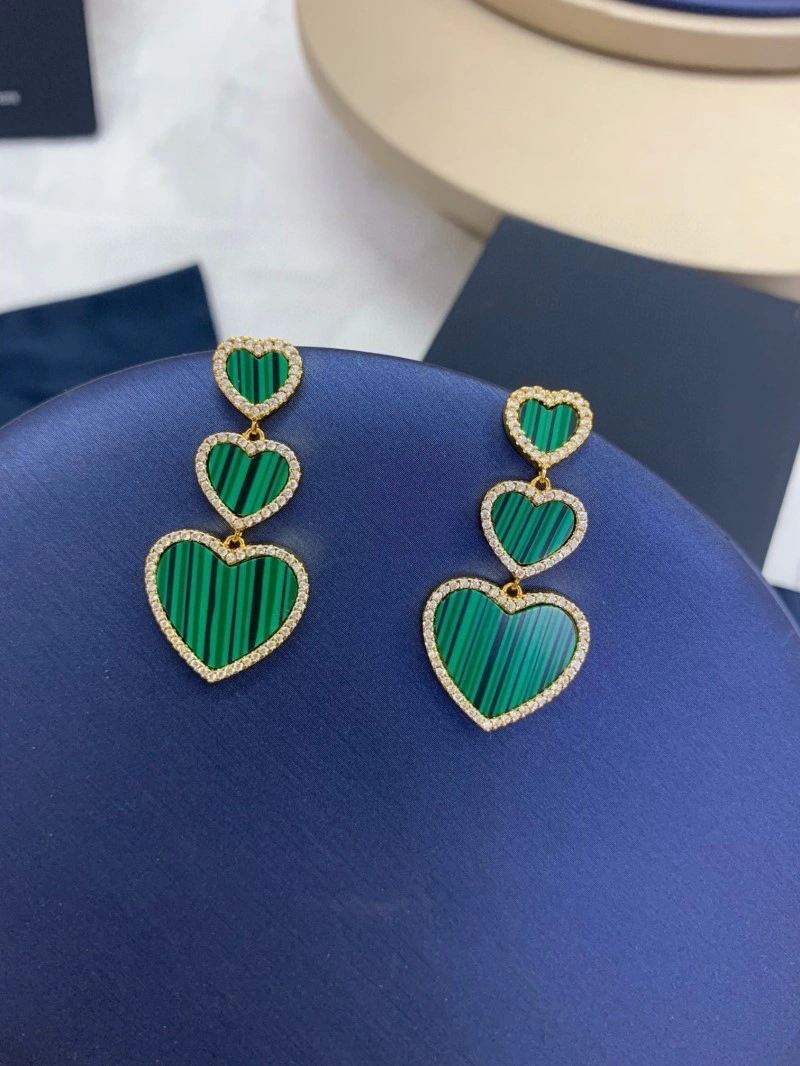 Apm Earrings WellDesigned 214728