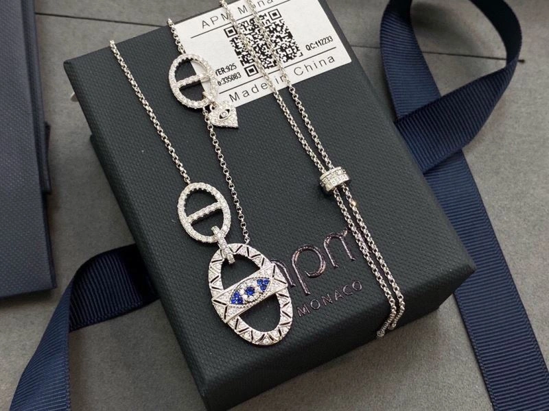 Apm Necklaces Effortless 215396