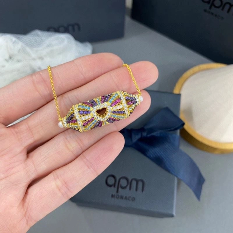 Apm Necklaces Youthful 215381