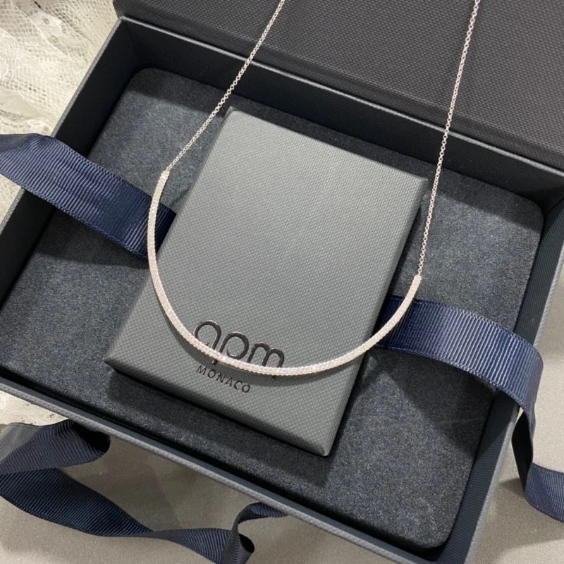 Seasonal Apm Necklaces 215414