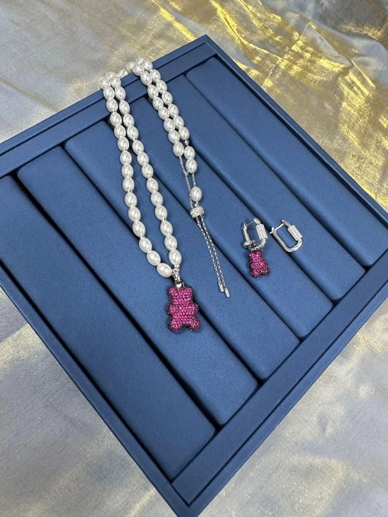TravelReady Apm Necklaces 215360