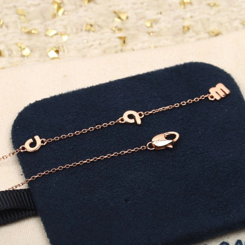 Apm Necklaces Compact 215339