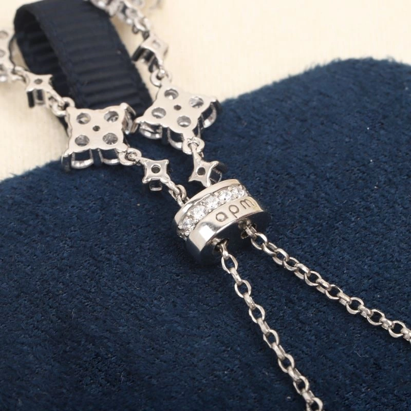 WellDesigned Apm Necklaces 215347