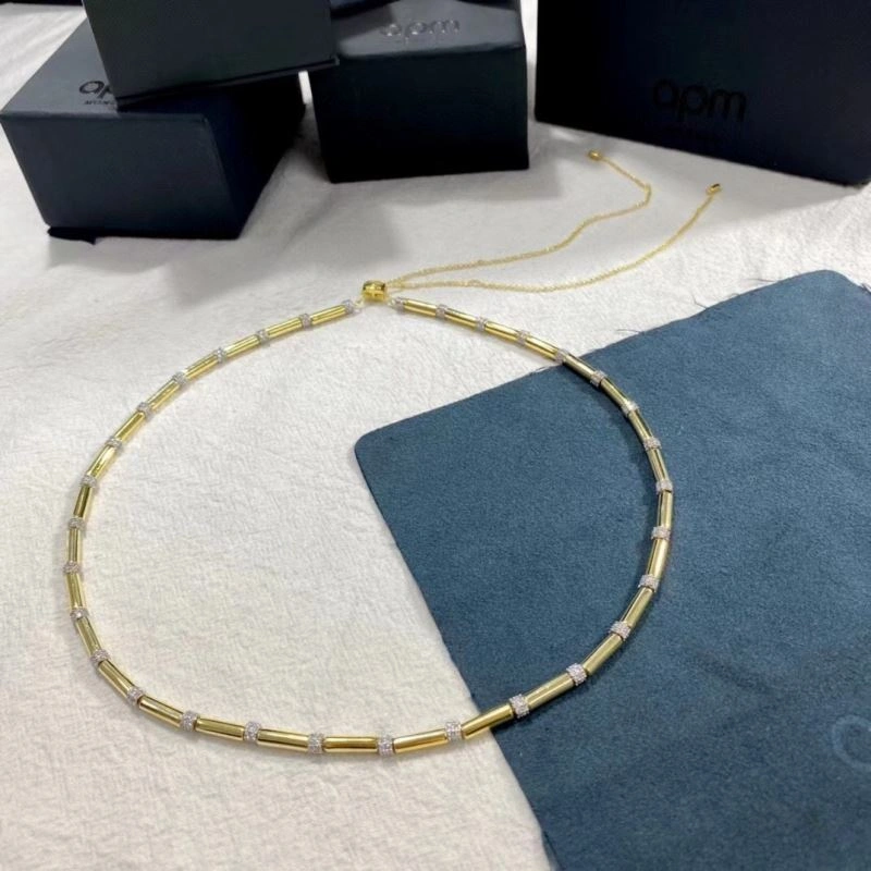Sporty Apm Necklaces 215185