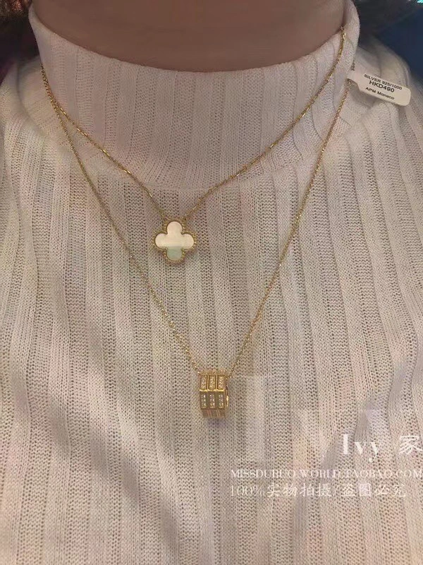 MoistureWicking Apm Necklaces 215202