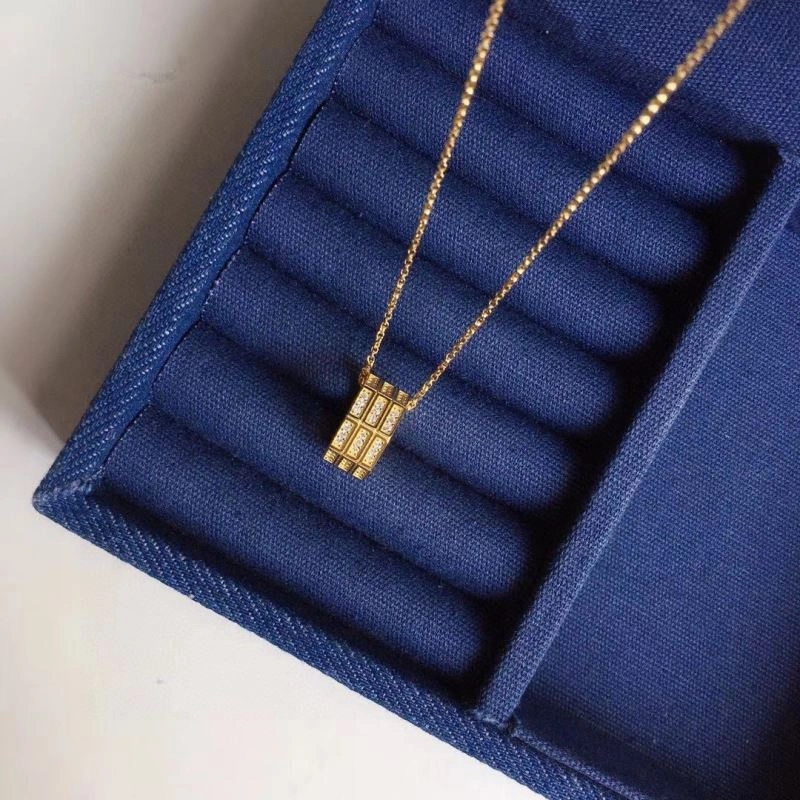 MoistureWicking Apm Necklaces 215202