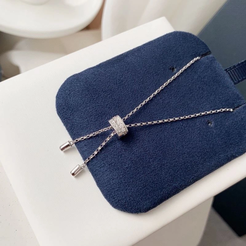 Apm Necklaces Affordable 215167