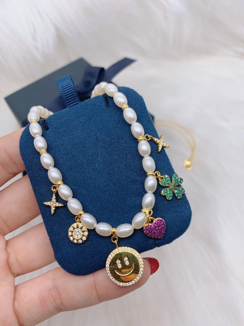 Resilient Apm Necklaces 215171