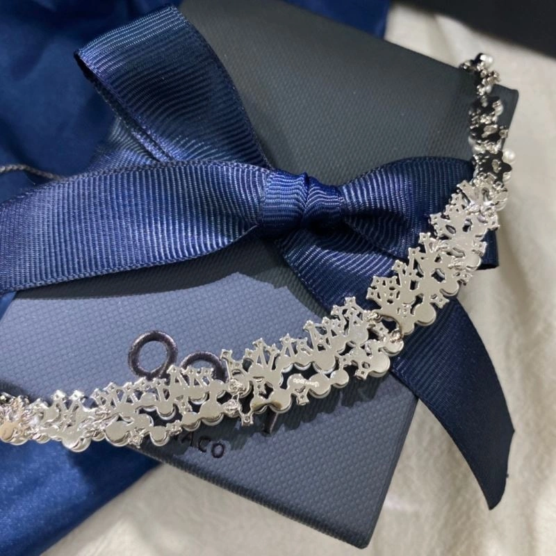Apm Necklaces Stylish 215161