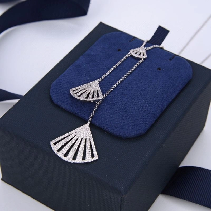 Elegant Apm Necklaces 215150