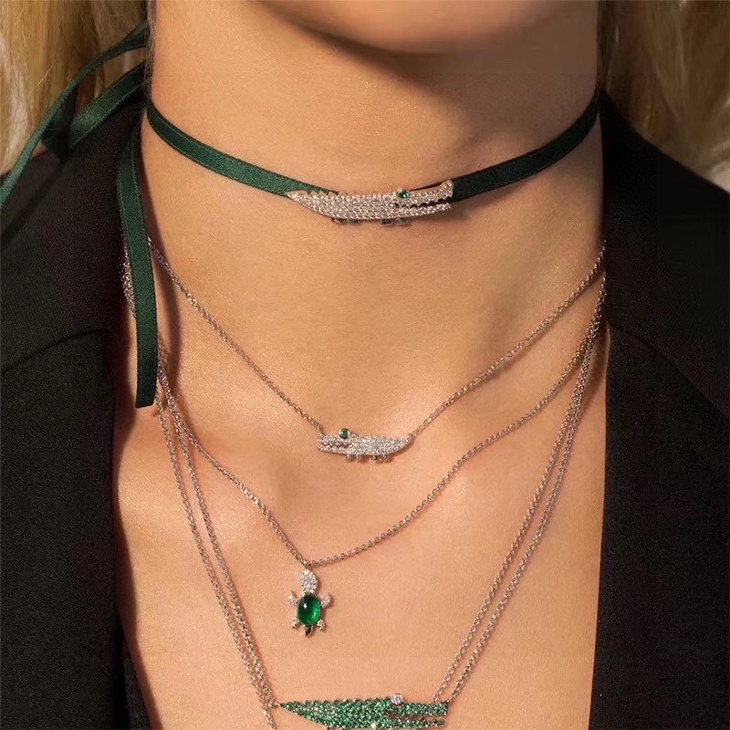 Apm Necklaces Contemporary 215144