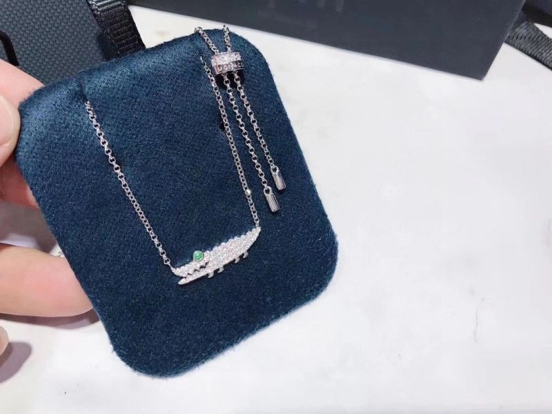 Apm Necklaces Contemporary 215144