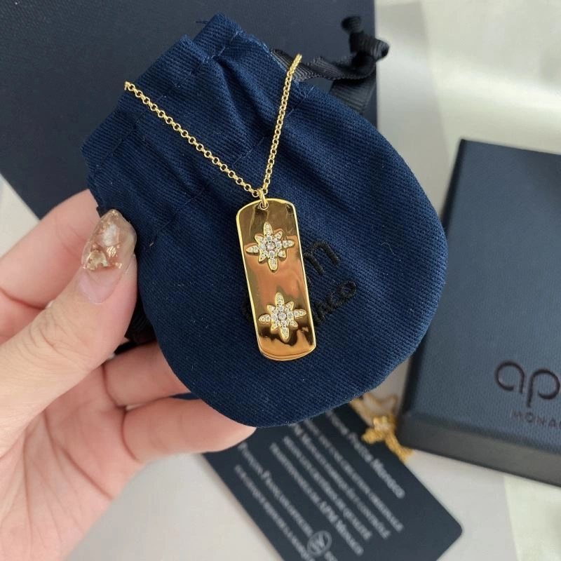 Apm Necklaces Seasonal 215139