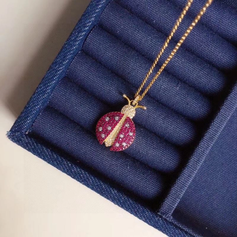 Apm Necklaces Practical 215141