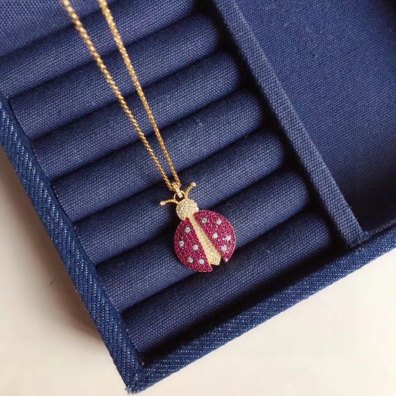 Apm Necklaces Practical 215141