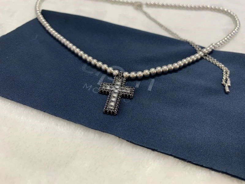 Apm Necklaces Functional 215070