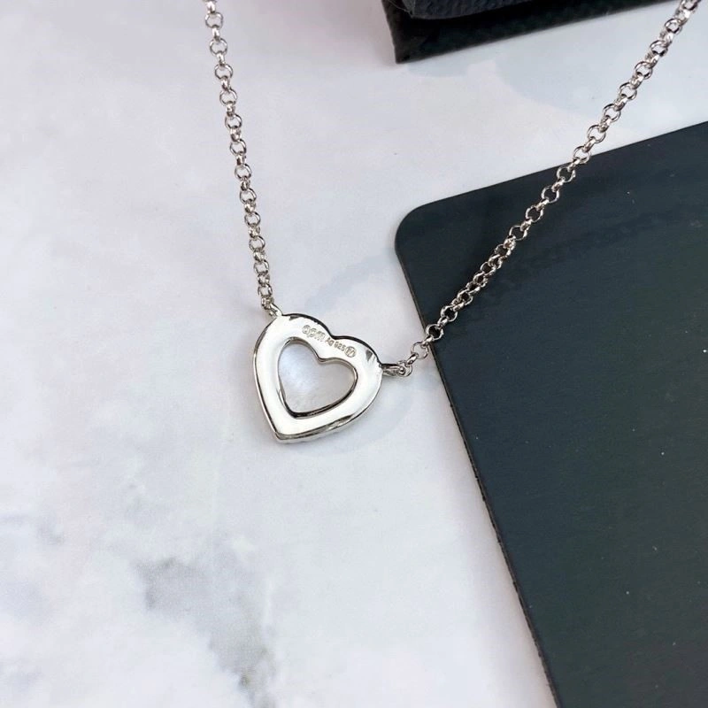 Affordable Apm Necklaces 215010