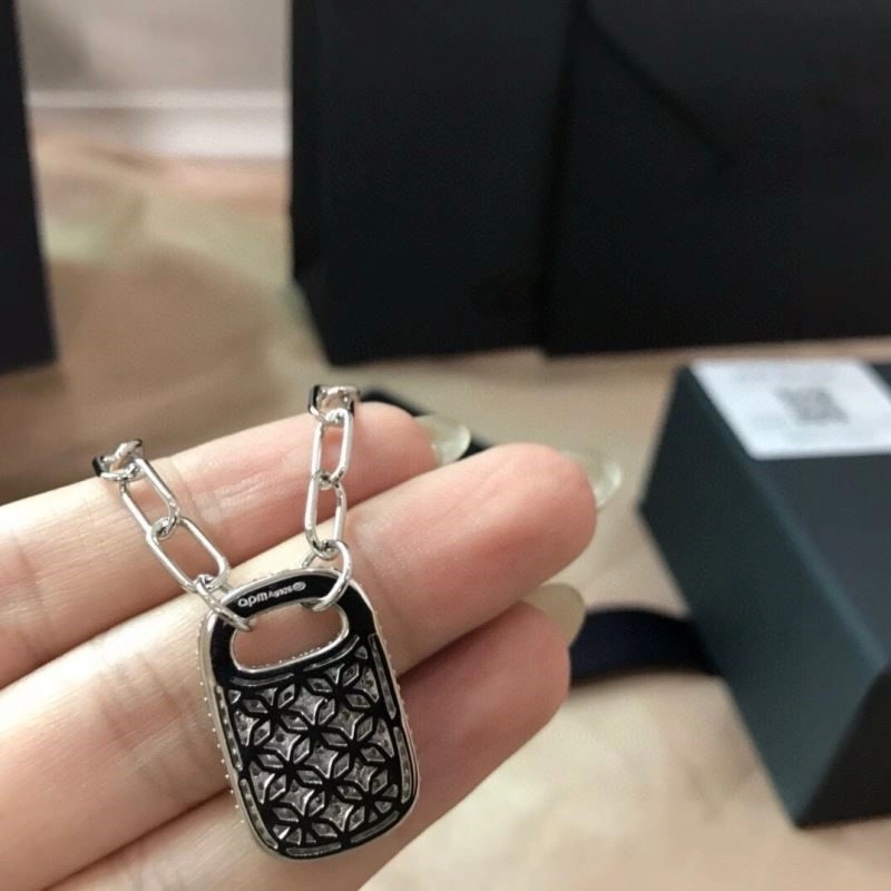 Popular Apm Necklaces 214983