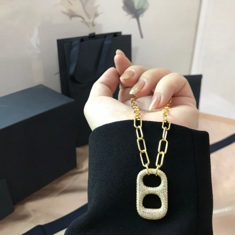 Apm Necklaces EyeCatching 215058
