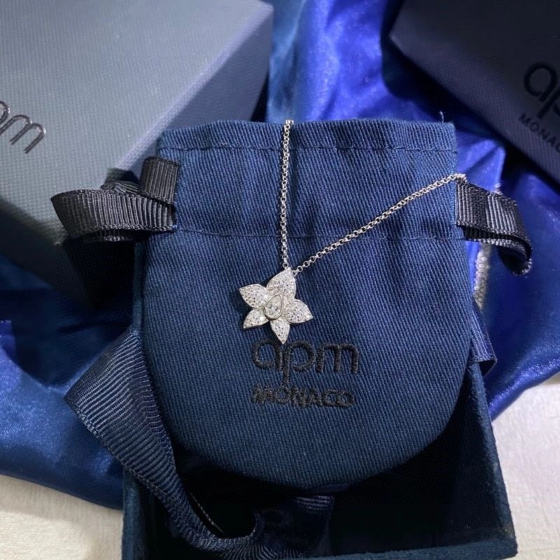 Chic Apm Necklaces 214994