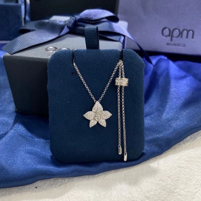 Chic Apm Necklaces 214994