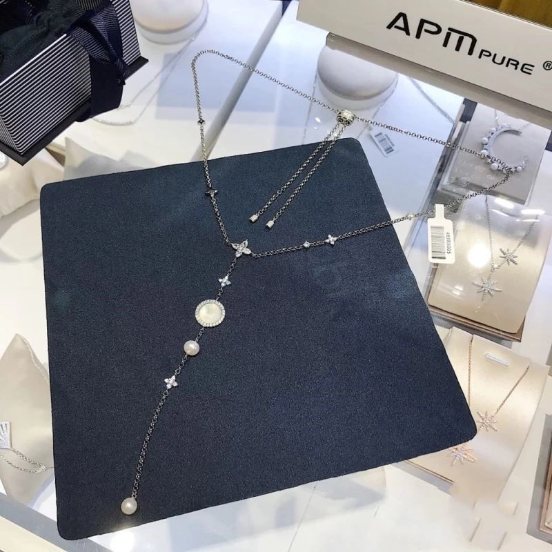 Apm Necklaces Lightweight 214993
