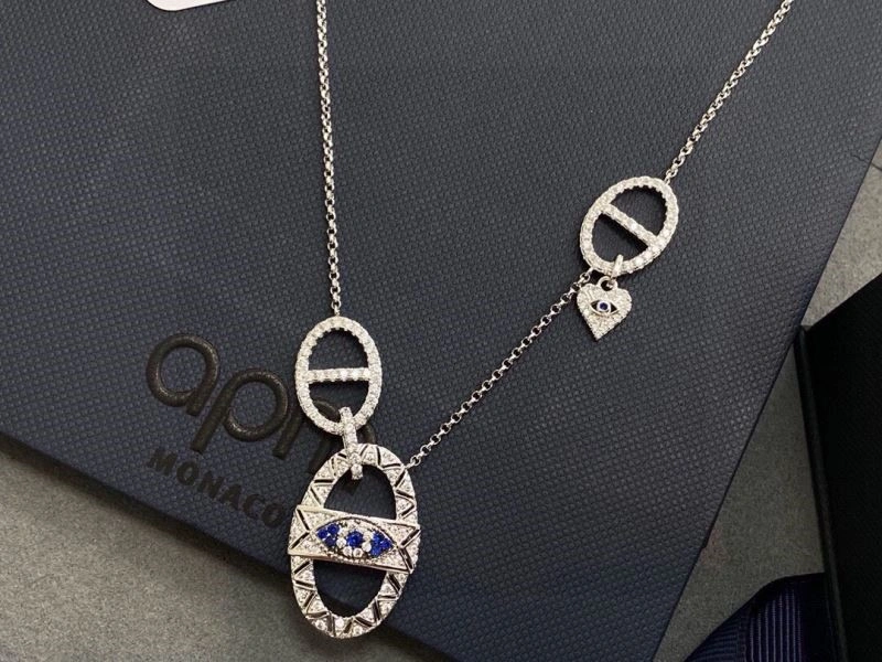 Snug Apm Necklaces 214985