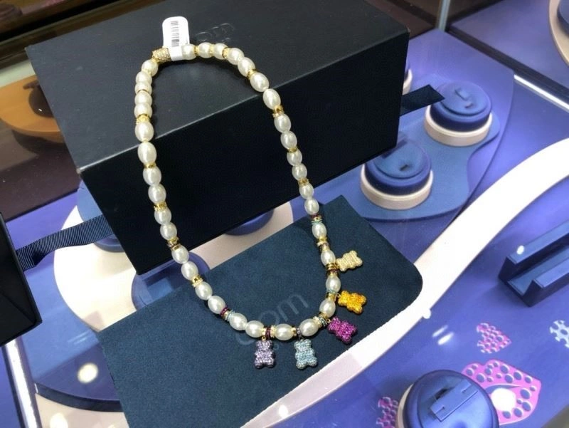 Bold Apm Necklaces 215008