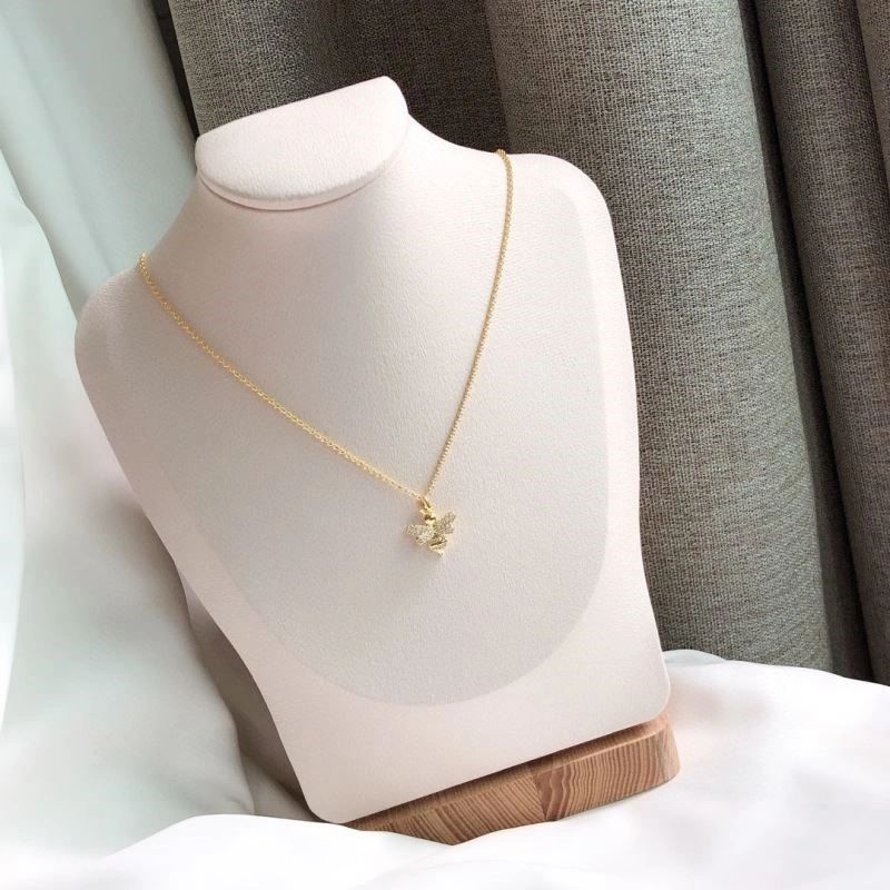 Comfortable Apm Necklaces 214968