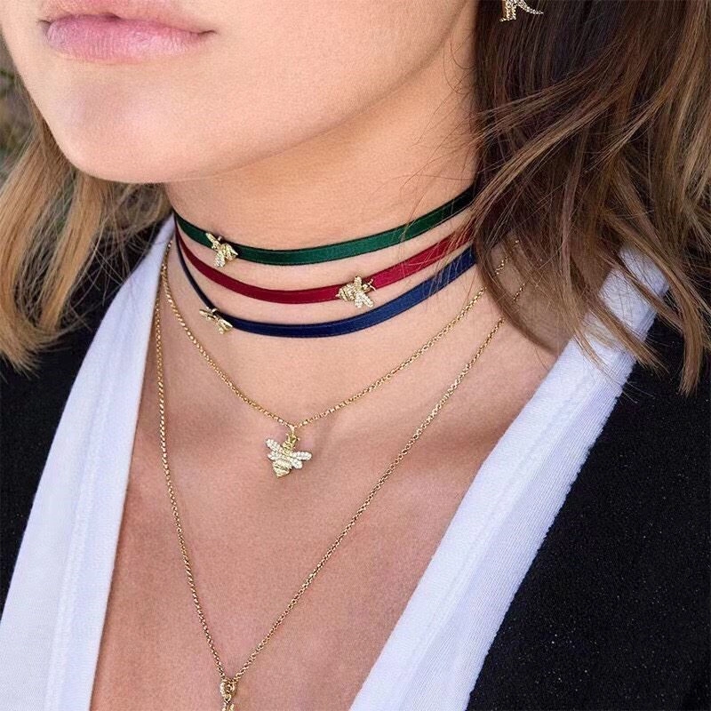 Comfortable Apm Necklaces 214968