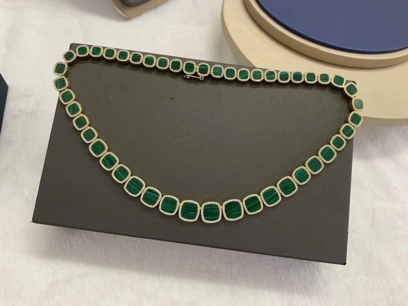 Comfortable Apm Necklaces 214868