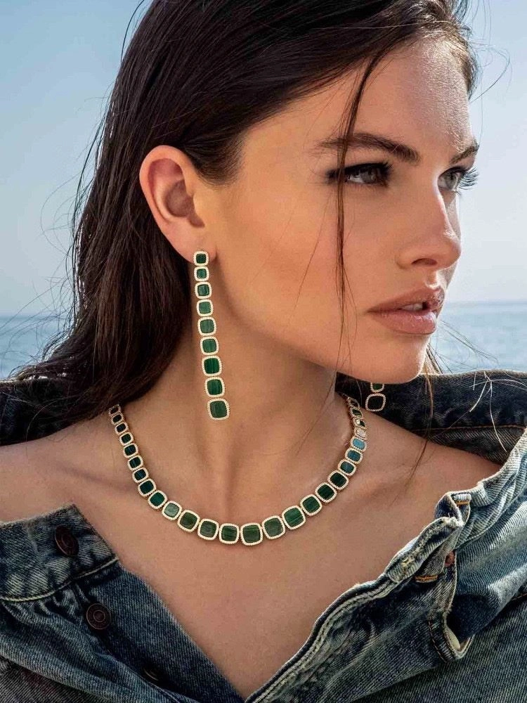 Comfortable Apm Necklaces 214868