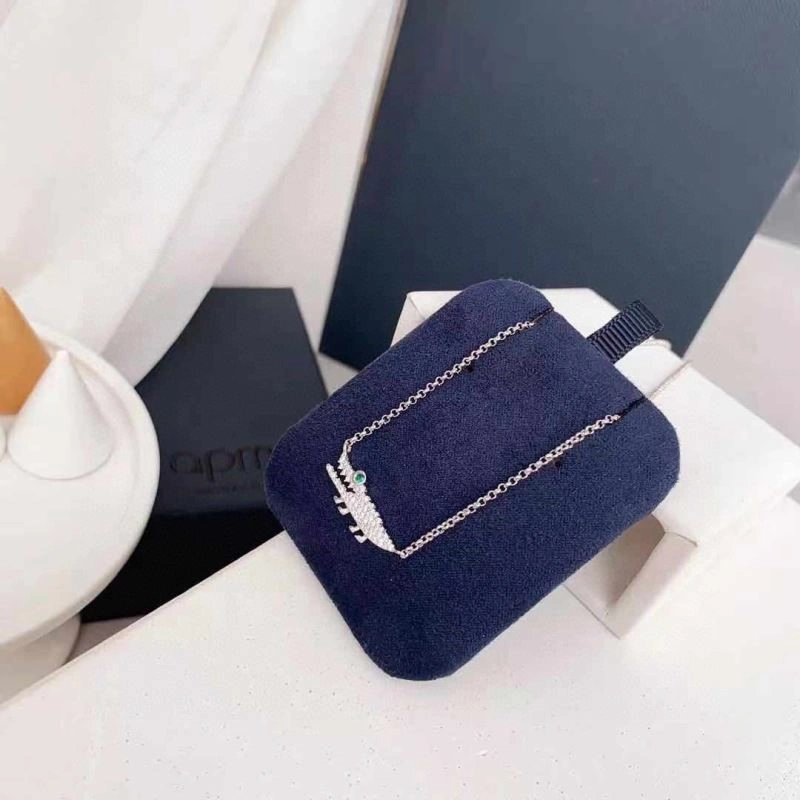 Apm Necklaces Stylish 214855