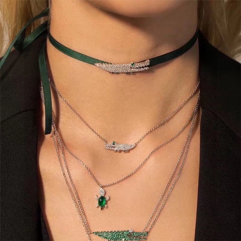 Apm Necklaces Stylish 214855