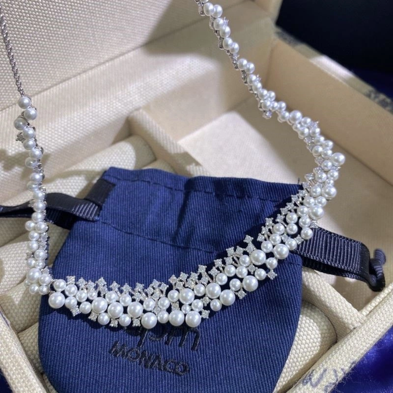 RelaxedFit Apm Necklaces 214844