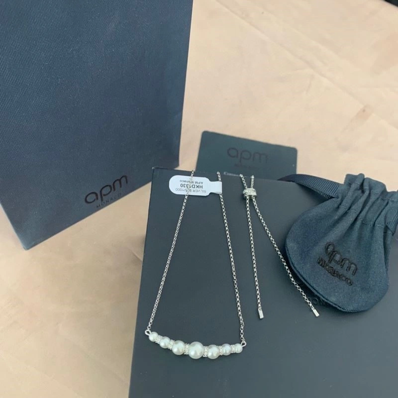 Apm Necklaces Resilient 214841