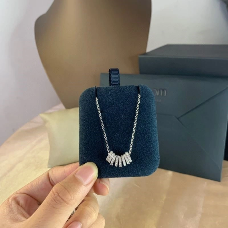 Apm Necklaces Premium 214909