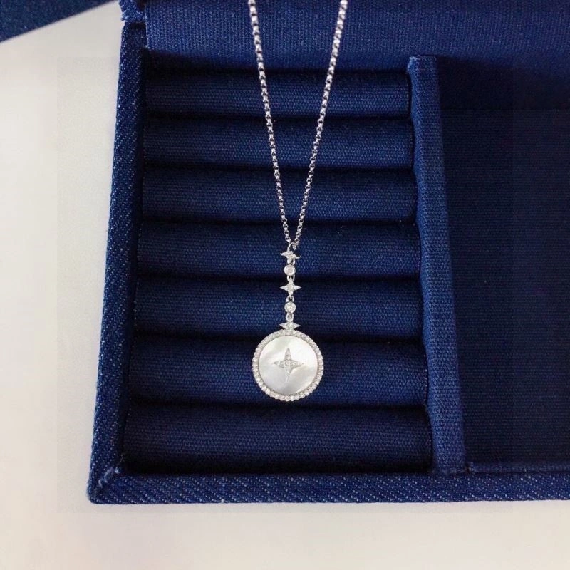Stylish Apm Necklaces 214761