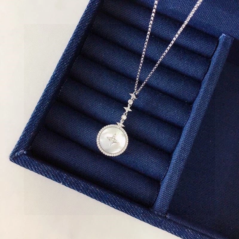 Stylish Apm Necklaces 214761