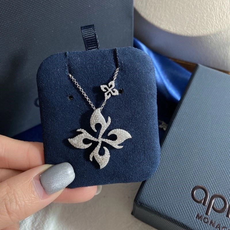 Apm Necklaces TravelReady 214747