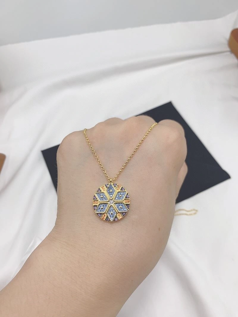 Supportive Apm Necklaces 214755