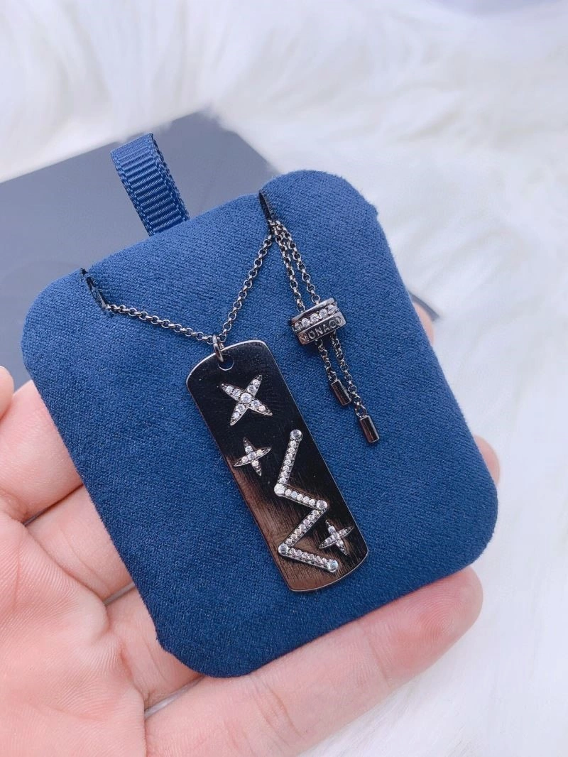 Apm Necklaces Modern 214746