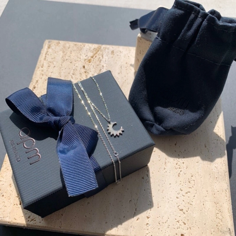 Comfortable Apm Necklaces 214739