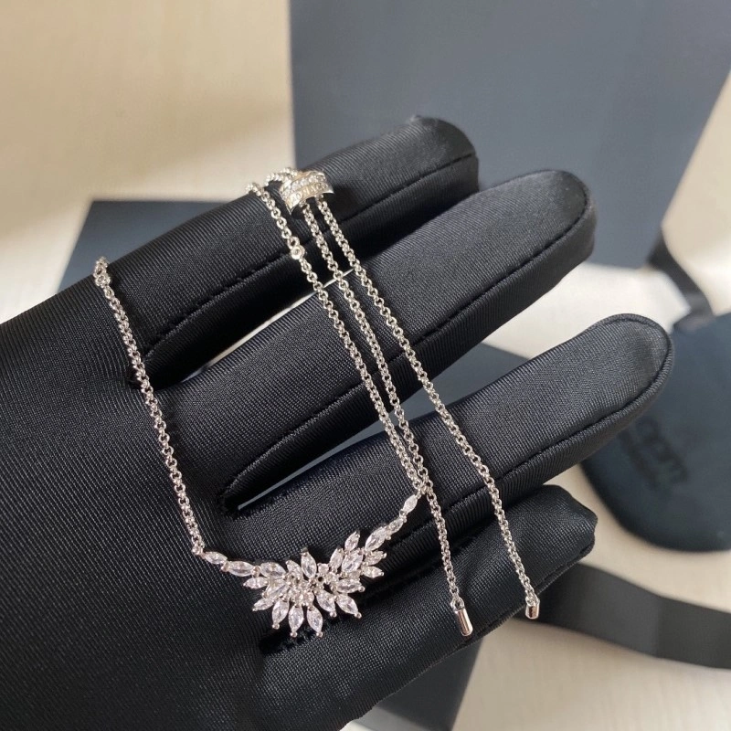 Comfortable Apm Necklaces 214695