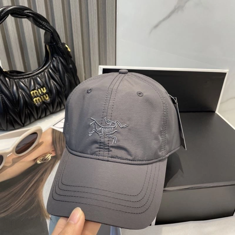 Versatile Arcteryx Caps 260898