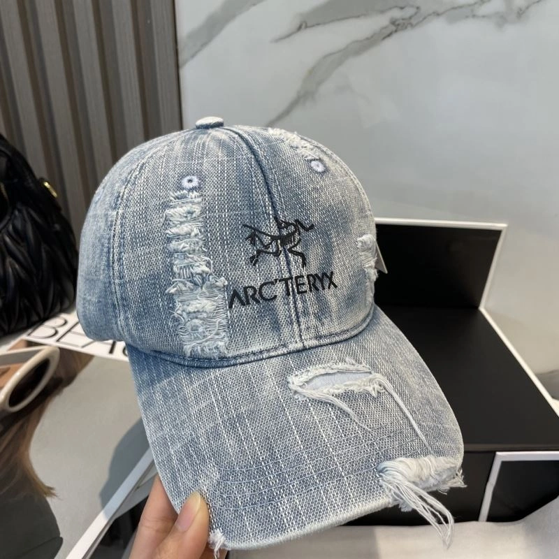 Arcteryx Caps Seasonal 260924