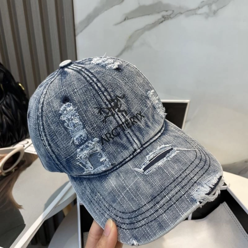 UrbanChic Arcteryx Caps 260889