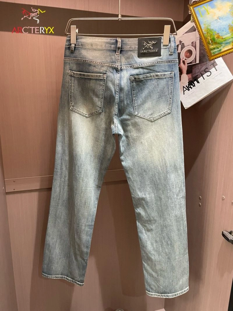 GoAnywhere Arcteryx Jeans 157328