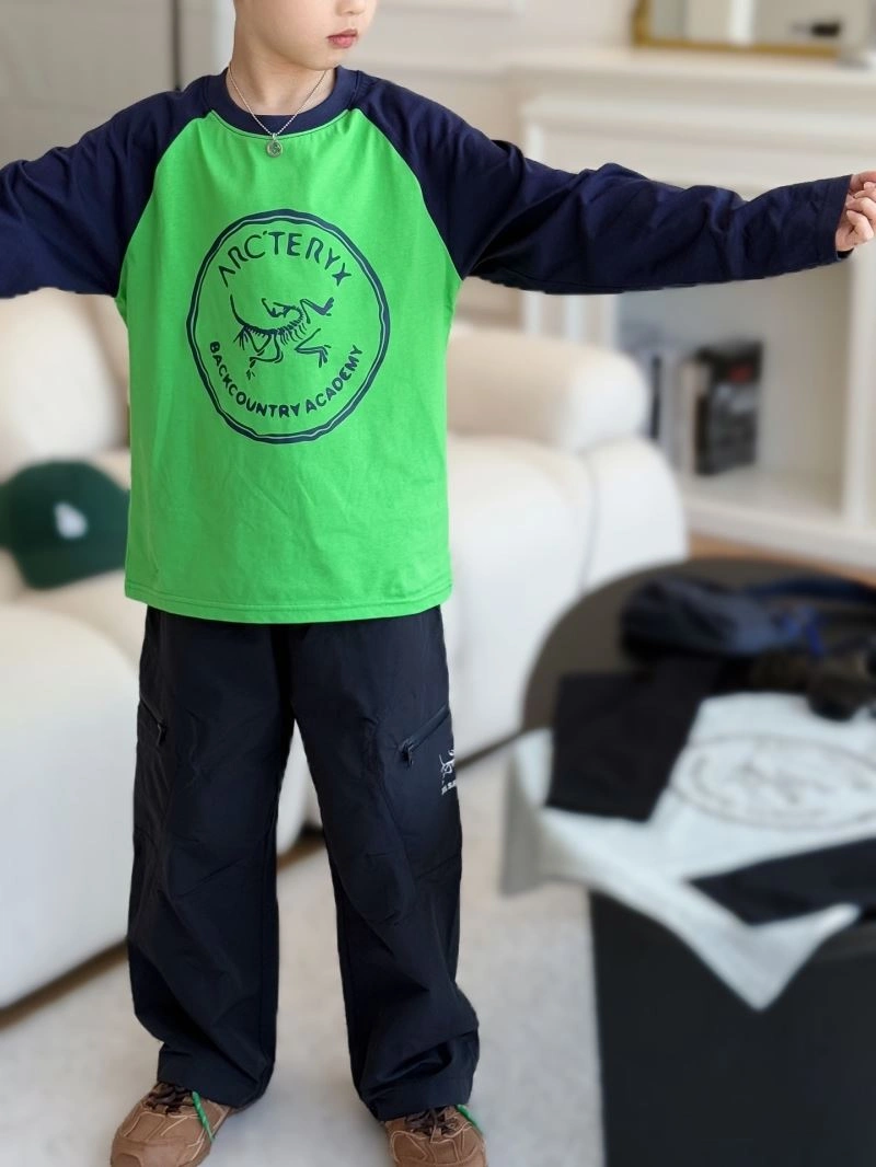 Vibrant Arcteryx Kids 157897