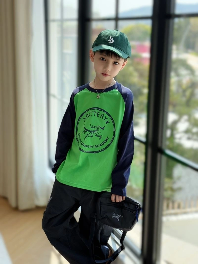 Vibrant Arcteryx Kids 157897